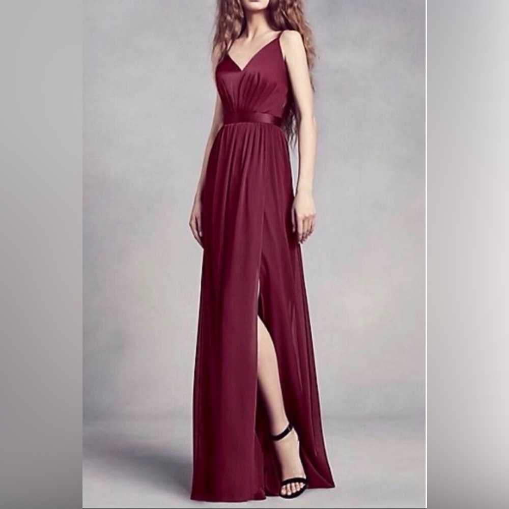 Vera Wang CHARMEUSE + CHIFFON BRIDESMAID DRESS in Wine | Size 10